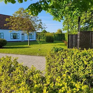 https://villazzo.hotelsghent.com