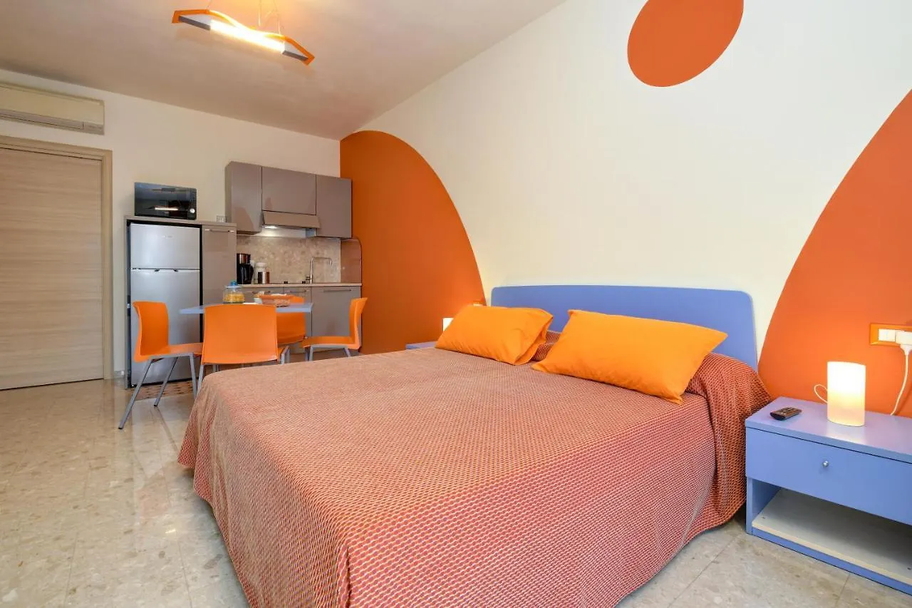 La Forgia Apartments Peschiera del Garda 0*,