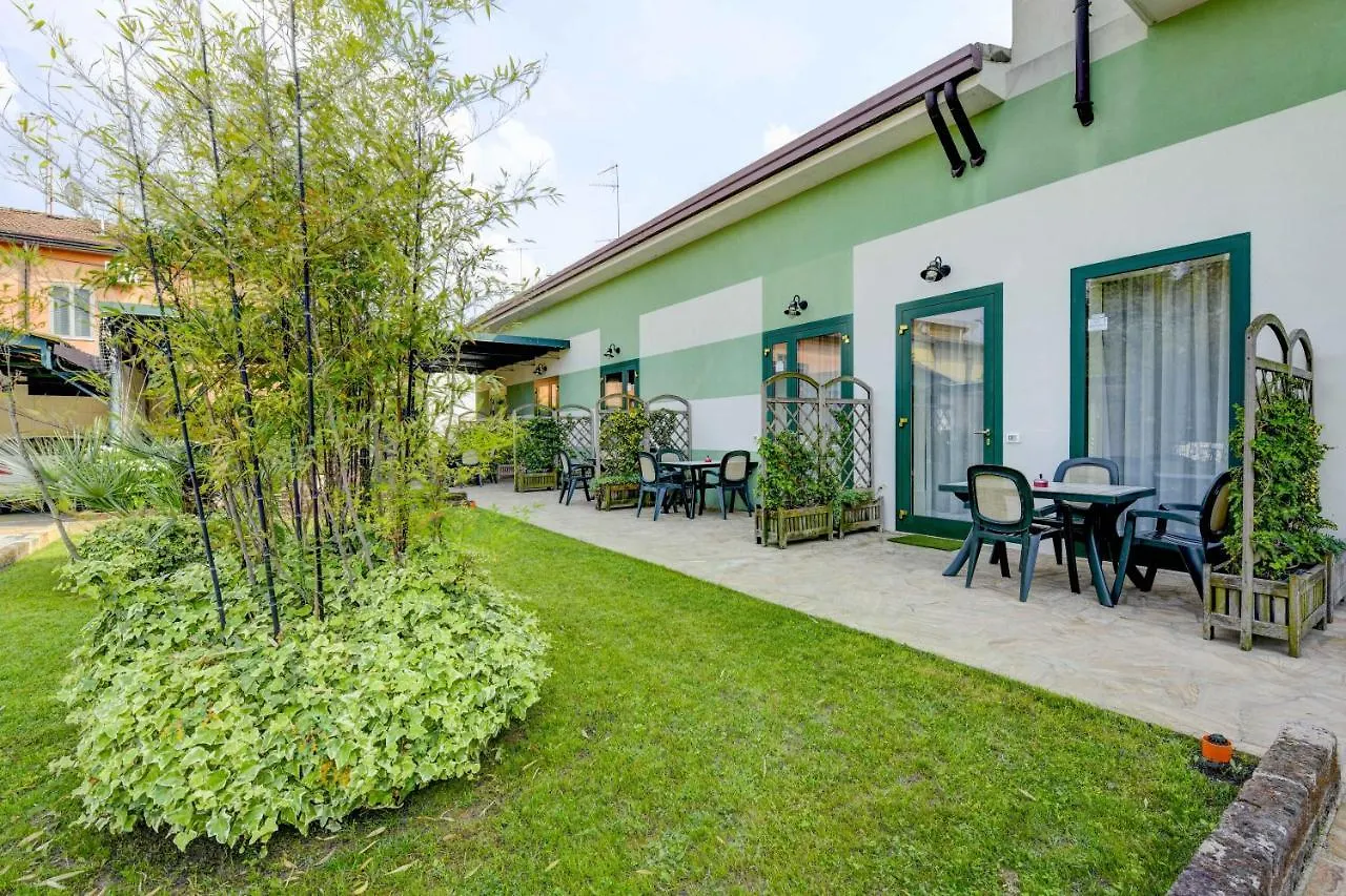 La Forgia Apartments Peschiera del Garda 0*,  Italië